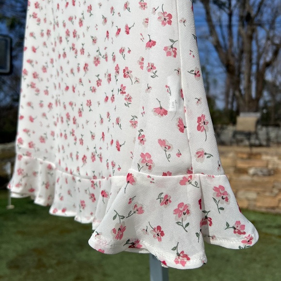 Cream Skirt with Coral and Mauve Flowers - Picture 2 of 9